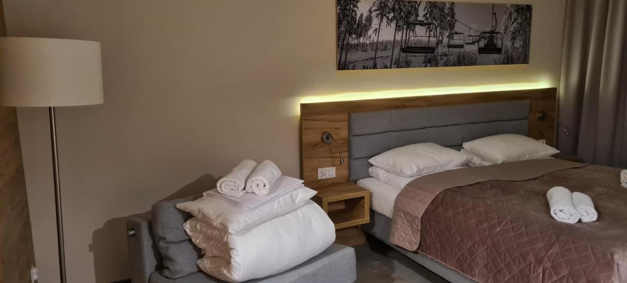 Aparthotel Czarna Gora 213 سيينا المظهر الخارجي الصورة